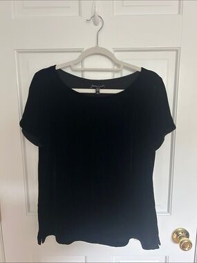 Eileen Fisher Black Short-Sleeve Velvet Tee